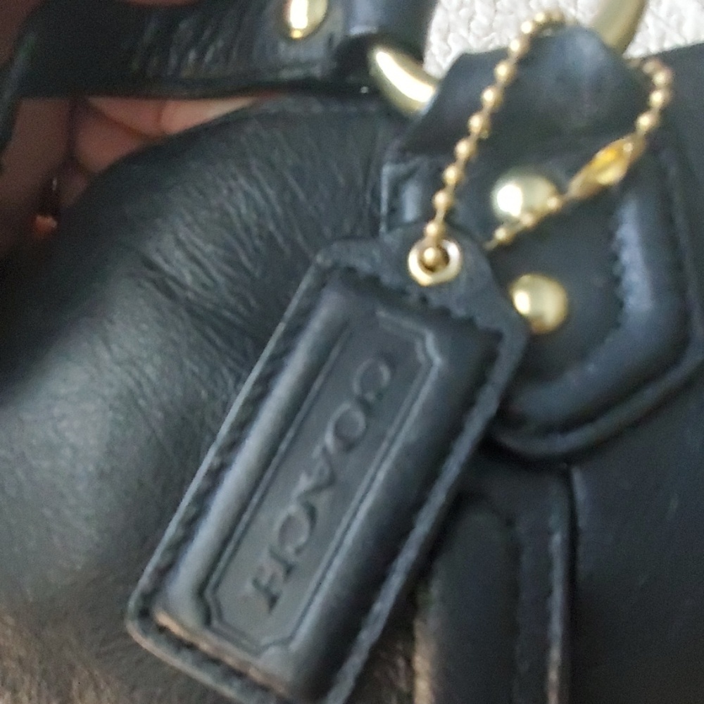 Vintage Coach Campbell leather fashion satchel with brass accents - Picture 2 of 6